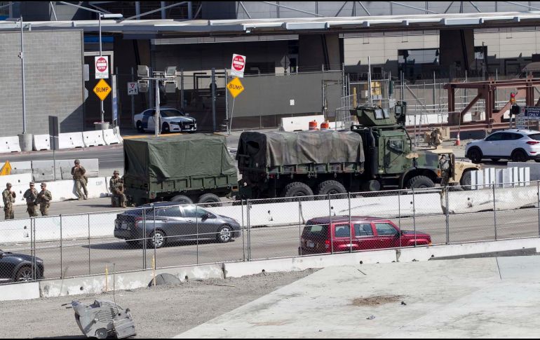 El diario destaca que aunque la movilización fue claramente un teatro político, como hicieron antes otros presidentes como Clinton, Bush y Obama, la decisión de Trump de utilizar tropas en activo y no la guardia nacional fue desproporcionada. AP / J. Gibbins
