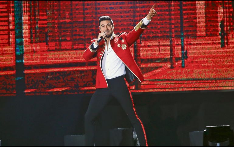 Luego de estar en el Palenque de las Fiestas de Octubre, Carlos Rivera regresó a la metrópoli con un show más completo para los tapatíos. EL INFORMADOR / G. Gallo