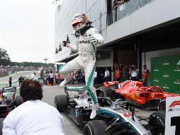 Hamilton triunfa en Brasil y Mercedes gana el Mundial de constructores