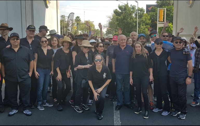 Se esperaba un contingente de 400 personas que marcharían hasta La Plaza de Armas, pero la poca presencia obligó a que se suspendiera el recorrido. EL INFORMADOR / A. Gallegos