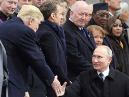 El jefe del Kremlin calificó de buena su conversación con Trump en París. AP / L. Marin
