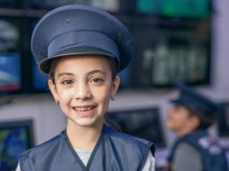 La labor de los niños policías fue clave para desarticular a la banda de hackers. ESPECIAL/KidZani