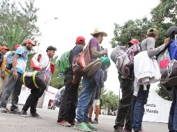 En la Magdalena Mixhuca, en una gran carpa blanca, empezaron a ingresar los cientos de migrantes centroamericanos para descansar. NTX/G. Granados