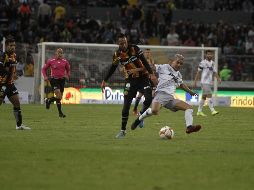 El guardameta de los Leones Negros destacó el hecho de que su equipo brindó un gran partido a pesar de tener ausencias. EL INFORMADOR / A. Camacho