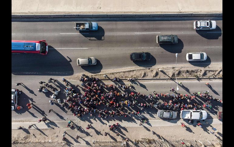 Migrantes de la caravana que salió desde Honduras llegan a Tijuana, Baja California. AFP/G. Arias