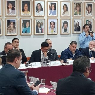 En la Secretaría de Salud hubo descuidos administrativos, pero no desfalco: Petersen