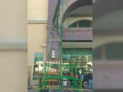 Los hechos ocurrieron alrededor de las 13:30 horas en un centro comercial ubicada en avenida Vallarta. ESPECIAL / Protección Civil Guadalajara