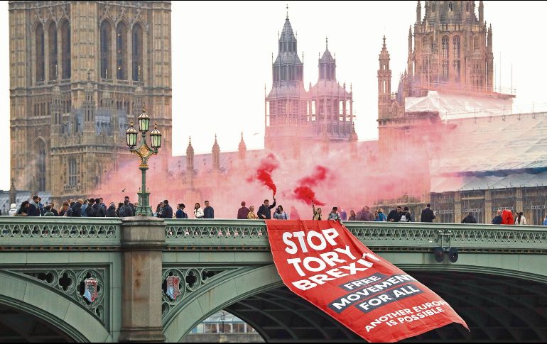 Renuncia de cuatro ministros tambalea acuerdo del Brexit