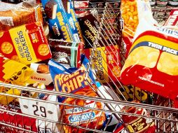 La prohibición de estos químicos se debe a que su consumo es factor clave en el desarrollo de células cancerígenas. ARCHIVO