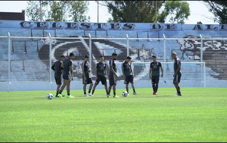 Pese a varios contratiempos, la Selección Mexicana tuvo tiempo para prepararse de cara al juego de esta noche. TWITTER / @MISELECCIONMX