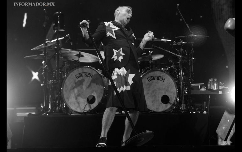 Robbie Williams encendió al público de Guadalajara; hizo un recorrido por toda su discografía. EL INFORMADOR / G. Gallo
