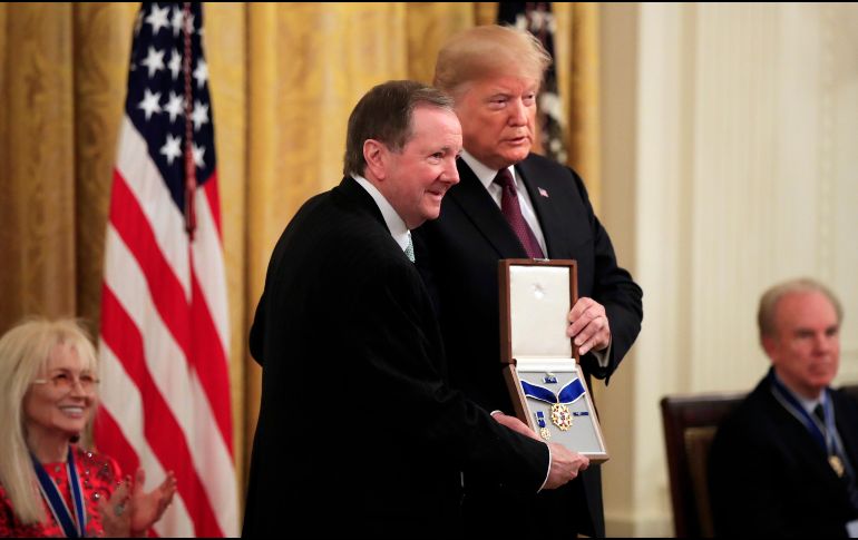 La elección de Elvis como receptor de la Medalla generó críticas por parte de los expertos en música. AP / M. Balce Ceneta