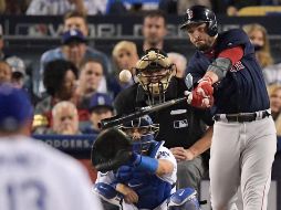 En la Serie Mundial, Steve Pearce conectó tres cuadrangulares para ayudar a los Medias Rojas a conquistar el título. AP/M. Terrill