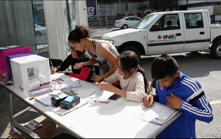 Los menores de edad podrán emitir su voto hasta el 25 de noviembre. EL INFORMADOR/F. Atilano