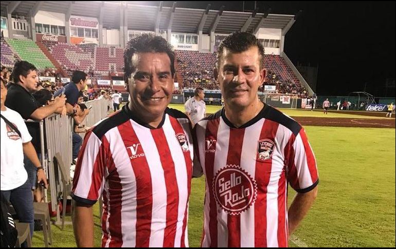 Para Ramírez (D), Chivas siempre tiene que estar en los primeros lugares. TWTTER/@LeyendasDelGdl