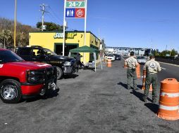 Alrededor de 150 elementos de las diferentes dependencias del gobierno están brindando atención a los migrantes. TWITTER / @PCJalisco