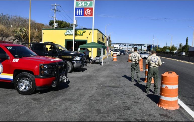 Alrededor de 150 elementos de las diferentes dependencias del gobierno están brindando atención a los migrantes. TWITTER / @PCJalisco