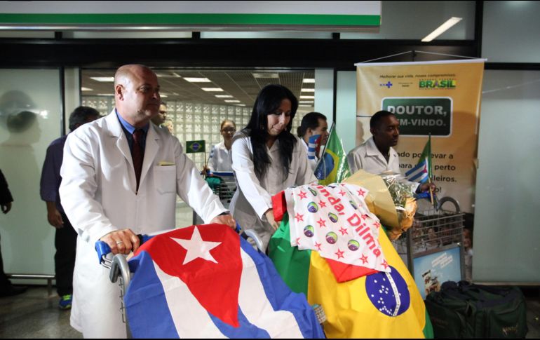 Cuba anunció el fin de su participación en la estrategia debido a las “referencias directas, despectivas y amenazantes” hacia los doctores realizadas por Bolsonaro. EFE/Archivo