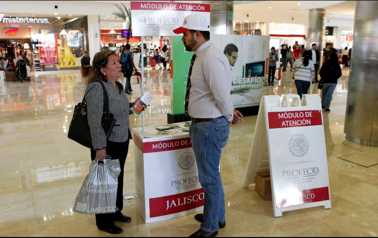 La Profeco colocó 177 módulos; 32 de ellos se instalaron en aeropuertos y el resto en centros comerciales, plazas, tiendas y corredores comerciales. EL INFORMADOR/Archivo