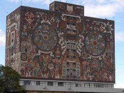 Además se destacan las carreras de Derecho, Idiomas Modernos, Ingeniería Minera, Estudios de Desarrollo y Clásicos