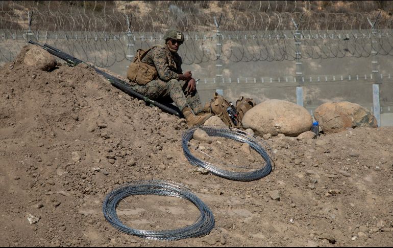 Donald Trump ordenó el despliegue de militares ante el arribo de caravanas de migrantes centroamericanos, que según él constituían una amenaza de invasión al territorio estadounidense. NTX / ARCHIVO