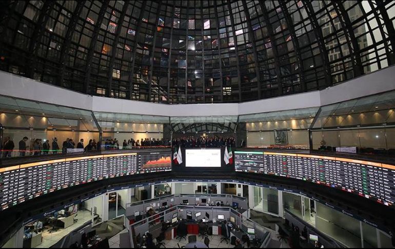 Grupo México que terminó con una caída de 5.41%, así como de Peñoles que perdió 4.74%; Cemex que perdió 1.97% y América Móvil 1.18 por ciento. FACEBOOK/BolsaMexicanaValores