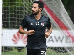 El delantero Ignacio Scocco deja el entrenamiento de este miércoles por molestias. TWITTER / @CARPoficial