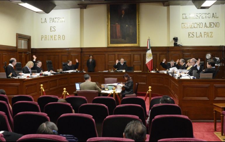 La Primera Sala indica que la infidelidad sexual podría traer aparejada la consecuencia jurídica de una eventual disolución del vínculo matrimonial, pero no puede reclamarse por la vía civil el pago de una indemnización. NTX / ARCHIVO