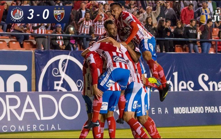 Los dirigidos por Luis Alfonso Sosa aprovecharon el desconcierto defensivo de los azulgranas. TWITTER/@AtletideSanLuis
