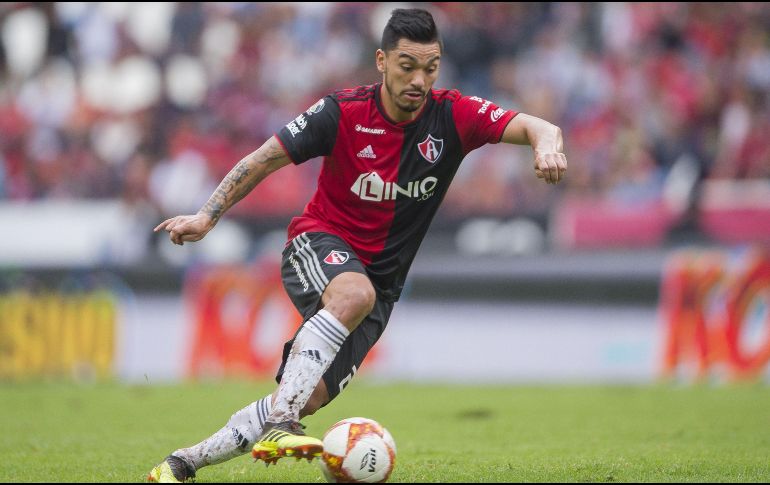 El miércoles por la tarde, el volante chileno Lorenzo Reyes se reportó con el equipo en Guadalajara. MEXSPORT/C. De Marchena