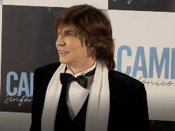 El álbum combina las pistas originales del cantante e intérpretes acompañados de la prestigiosa Orquesta Sinfónica de la Corporación de Radio y Televisión Española (RTVE). FACEBOOK / camilosestooficial