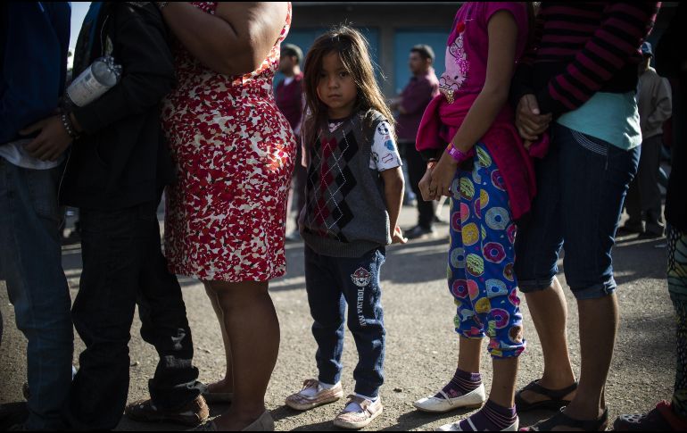 El director y fundador de Ángeles de la Frontera, Enrique Morones Careaga, llamó a la población a sumar esfuerzos en apoyo de la comunidad migrante. AFP / P. Pardo