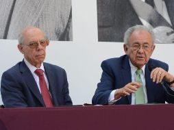  Acerca del Aeropuerto de Toluca abundó que aún revisan el caso porque se trata de un aeropuerto en el Estado de México, aunque ya hablaron con el gobernador de esa entidad. TWITTER/ @JimenezEspriu