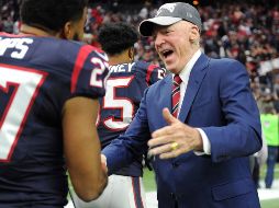 Durante más de 25 años, McNair presidió la Fundación Robert y Janice McNair, la Fundación Houston Texans y la Fundación Educativa Robert y Janice McNair. AP/E. Smith