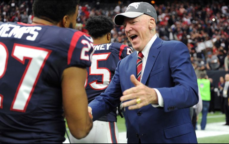 Durante más de 25 años, McNair presidió la Fundación Robert y Janice McNair, la Fundación Houston Texans y la Fundación Educativa Robert y Janice McNair. AP/E. Smith