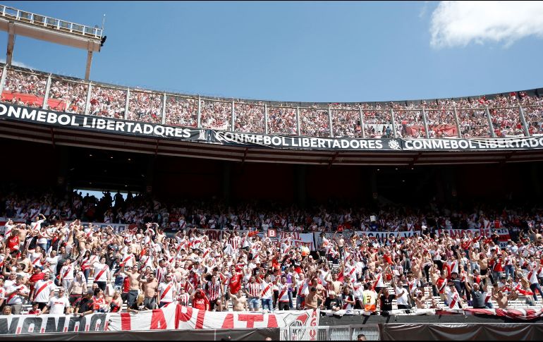 Por el momento no ha sido revelado cuántas personas entraron de más en el estadio de River. EFE/R. Martínez