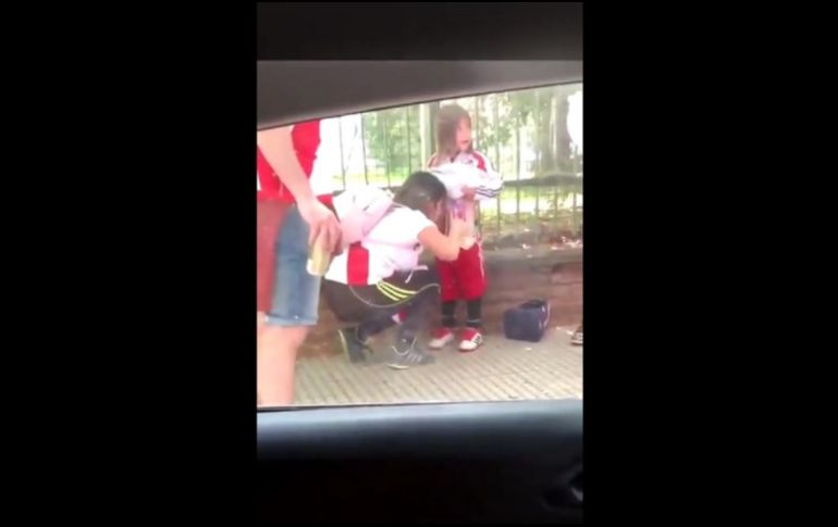 El partido, programado para hoy sábado, fue aplazado a mañana domingo a causa de disturbios. TWITTER/@deboradamato