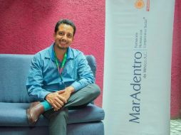 Luis Alfonso Díaz de la Cruz acerca a sus alumnos a la literatura mediante sus obras. ESPECIAL / L. León