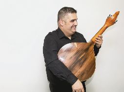 José Manuel Neto se suma a las actividades de la FIL al presentarse en el CAE. CORTESÍA