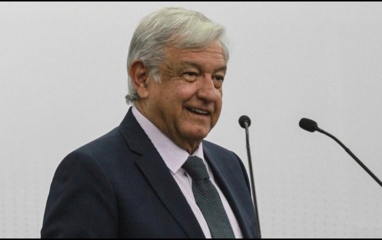 El presidente electo, Andrés Manuel López Obrador, se reúne esta tarde con maestros cercanos a la ex dirigente magisterial, Elba Esther Gordillo. NTX / J. Espinosa