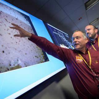 Aterriza con éxito en Marte la nave espacial InSight