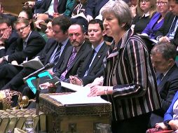 Theresa May se sometió a las preguntas de los diputados durante más de dos horas, en las que trató de persuadirles para que voten a favor de su acuerdo. AFP/PRU
