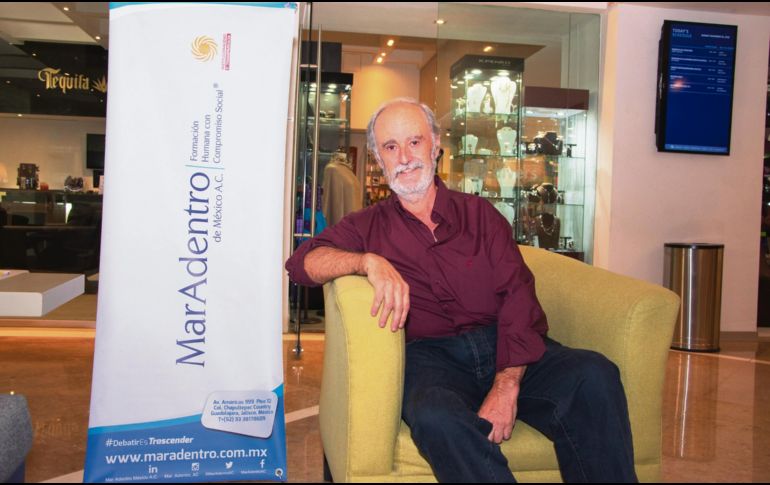 El escritor se define como un amante del aprendizaje y la curiosidad constante. ESPECIAL