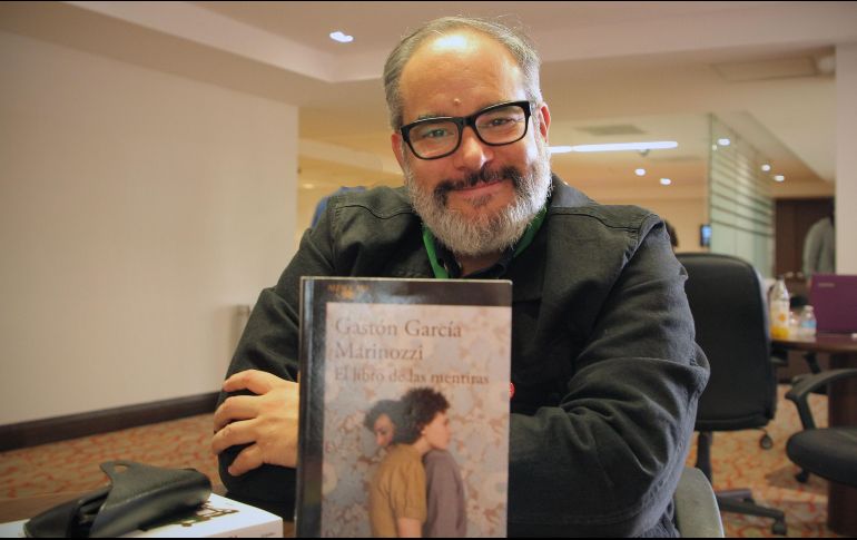 El escritor, radicado en México desde hace diez años, considera aquel periodo de la vida política como un gran trauma.  EL INFORMADOR / E. Barrera