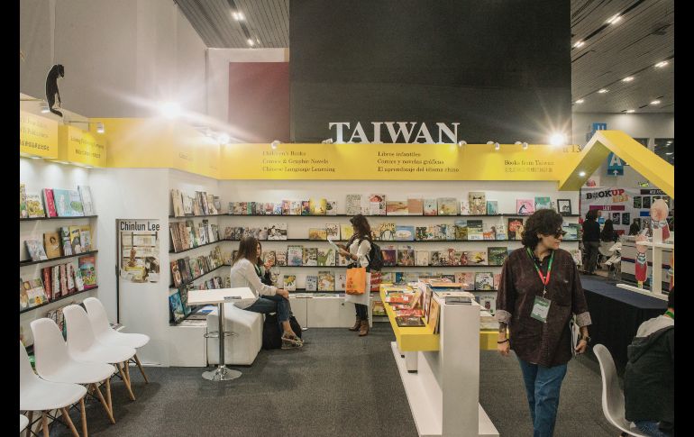 El Pabellón de Taiwán, gracias a su colorido, iluminación y diseño divertido se alzó con el premio al mejor stand en la categoría Plata. CORTESÍA / UDG