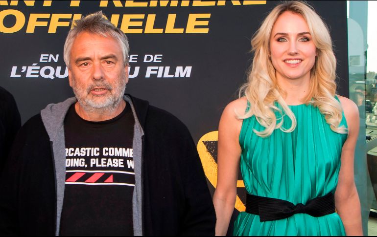 El director y la actriz Sandrine Van Roy, quien lo denunció por violación en mayo. AFP / ARCHIVO