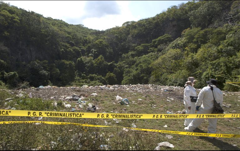 El ombudsman señaló que la PGR subestimó restos óseos y elementos odontológicos que deberían ser sometidos a pruebas de ADN. EFE/Archivo