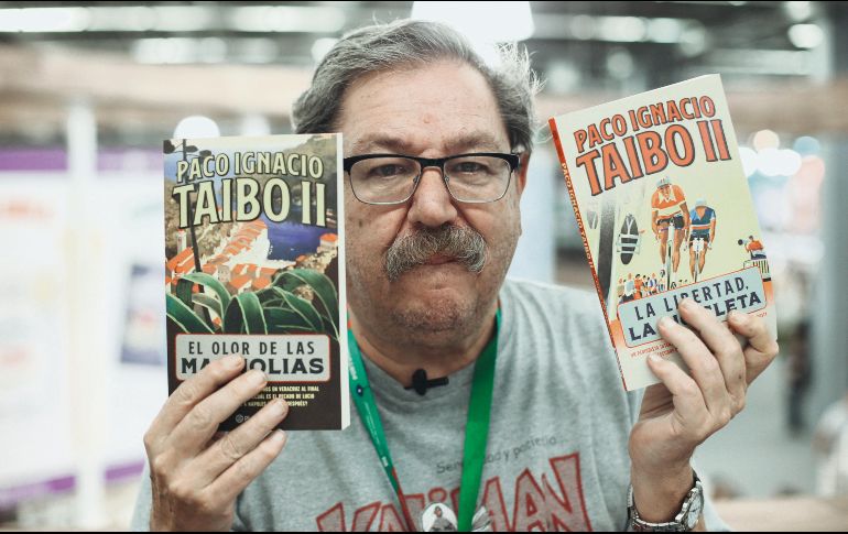 El autor presenta un libro reversible, con dos historias diferentes: una inspirada en su padre. EL INFORMADOR / G. Gallo