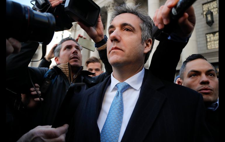 Michael Cohen sale de una corte en Nueva York, Estados Unidos. Cohen, ex abogado del presidente estadounidense Donald Trump, se declaró culpable de mentir al Congreso sobre el trabajo que hizo en un proyecto para construir una torre Trump en Rusia. AP/J. Jacobson