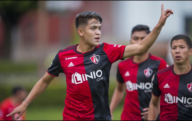 Los de Coapa se adelantaron temprano en el partido, sin embargo al 16' apareció José Ávila para comandar la reacción rojinegra, y al 86' Carlos Robles le dio la vuelta al marcador. MEXSPORT / C. De Marchena